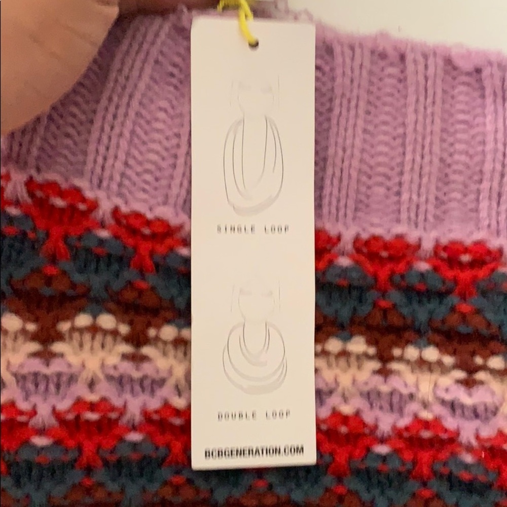 BCBG generation Loop scarf - Picture 5 of 6